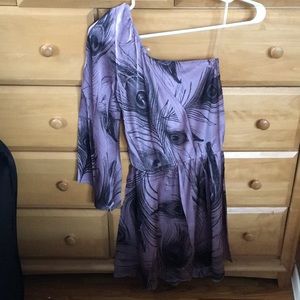 *NEVER WORN* one sleeve dress